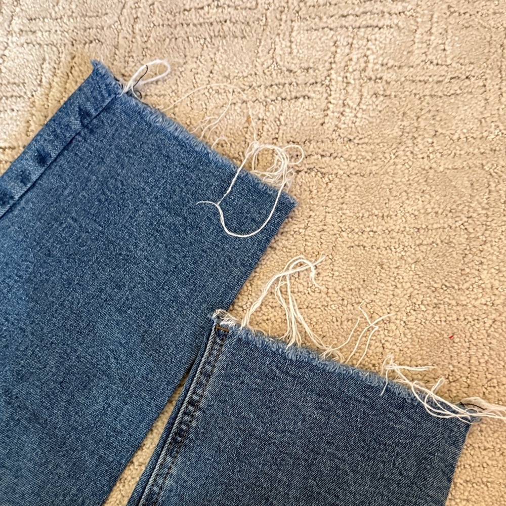 Kut from the Kloth Distressed Blue Ankle Jeans - Picture 4 of 5